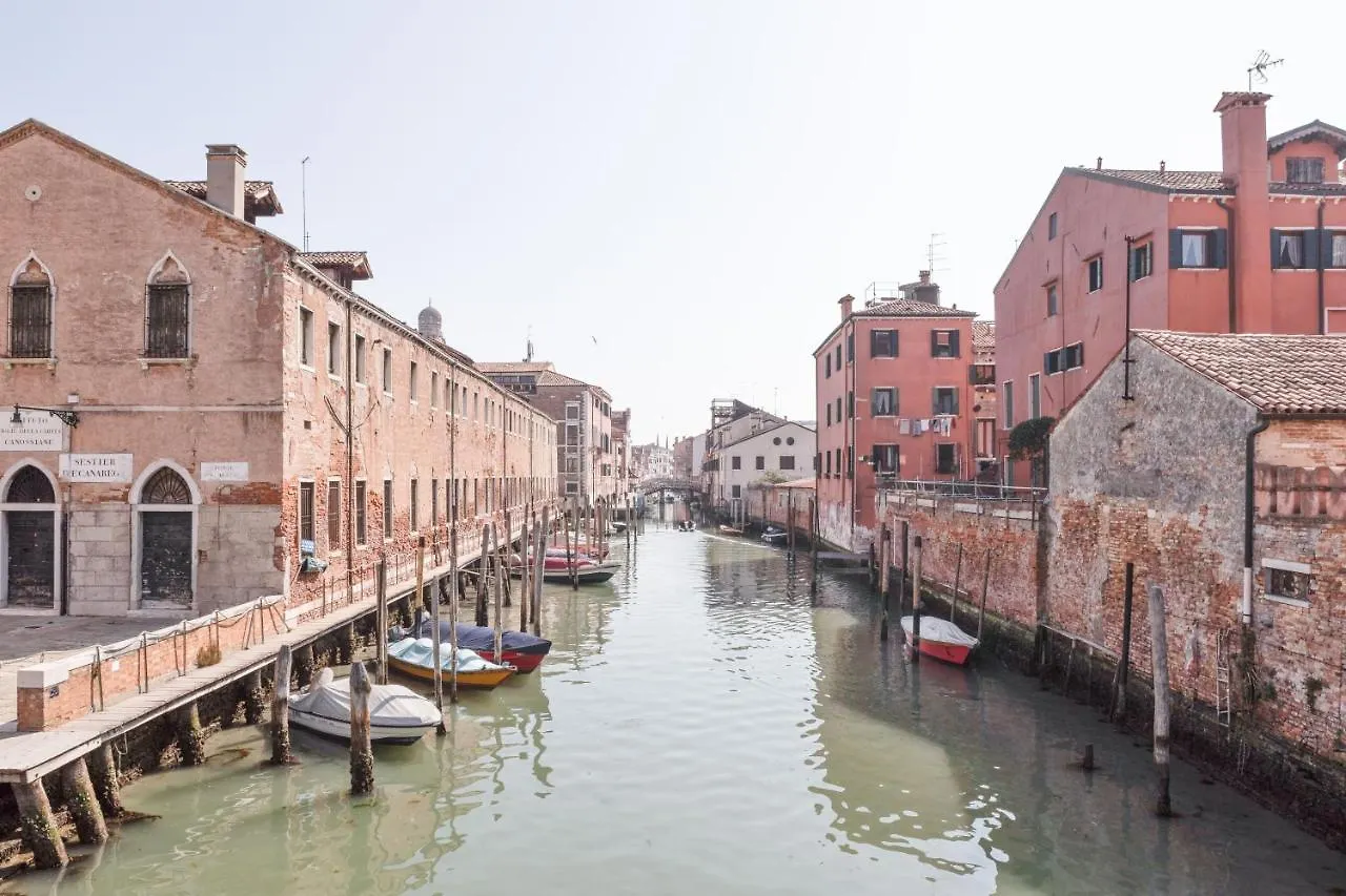 Apartment Sant'Alvise Romantic Studio Venice Italy